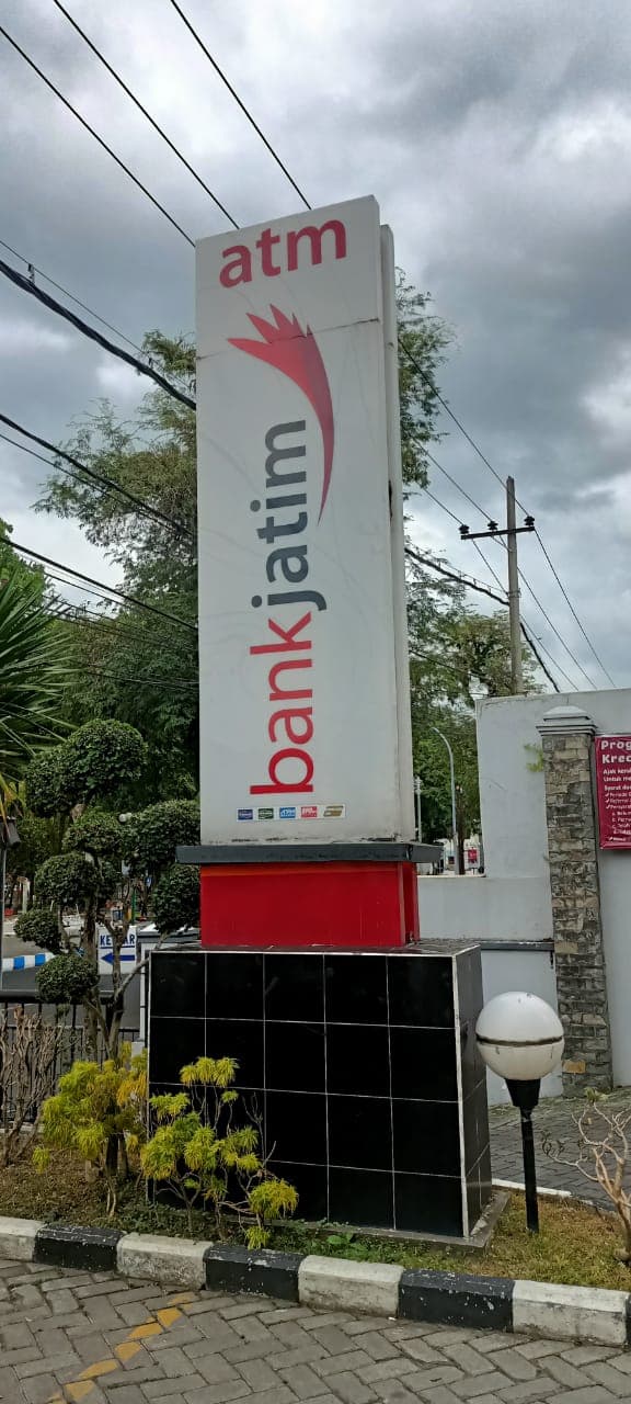 Bank Jatim ATM Pylon Sign